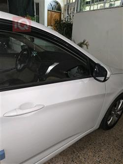 هیوندای ئەکسنت